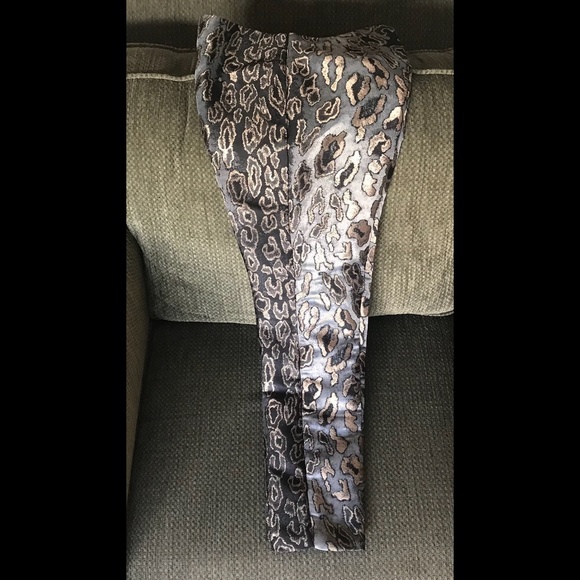 VINCE CAMUTO Sophisticated Women’s Metallic Jacquard Leopard Trouser EUC… - Picture 10 of 11